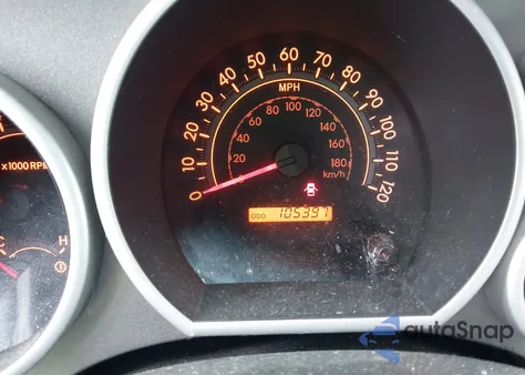 2010 Toyota Tundra Grade 4.6L V8 z USA, uszkodzony, nr VIN 5TFUM5F13AX004345